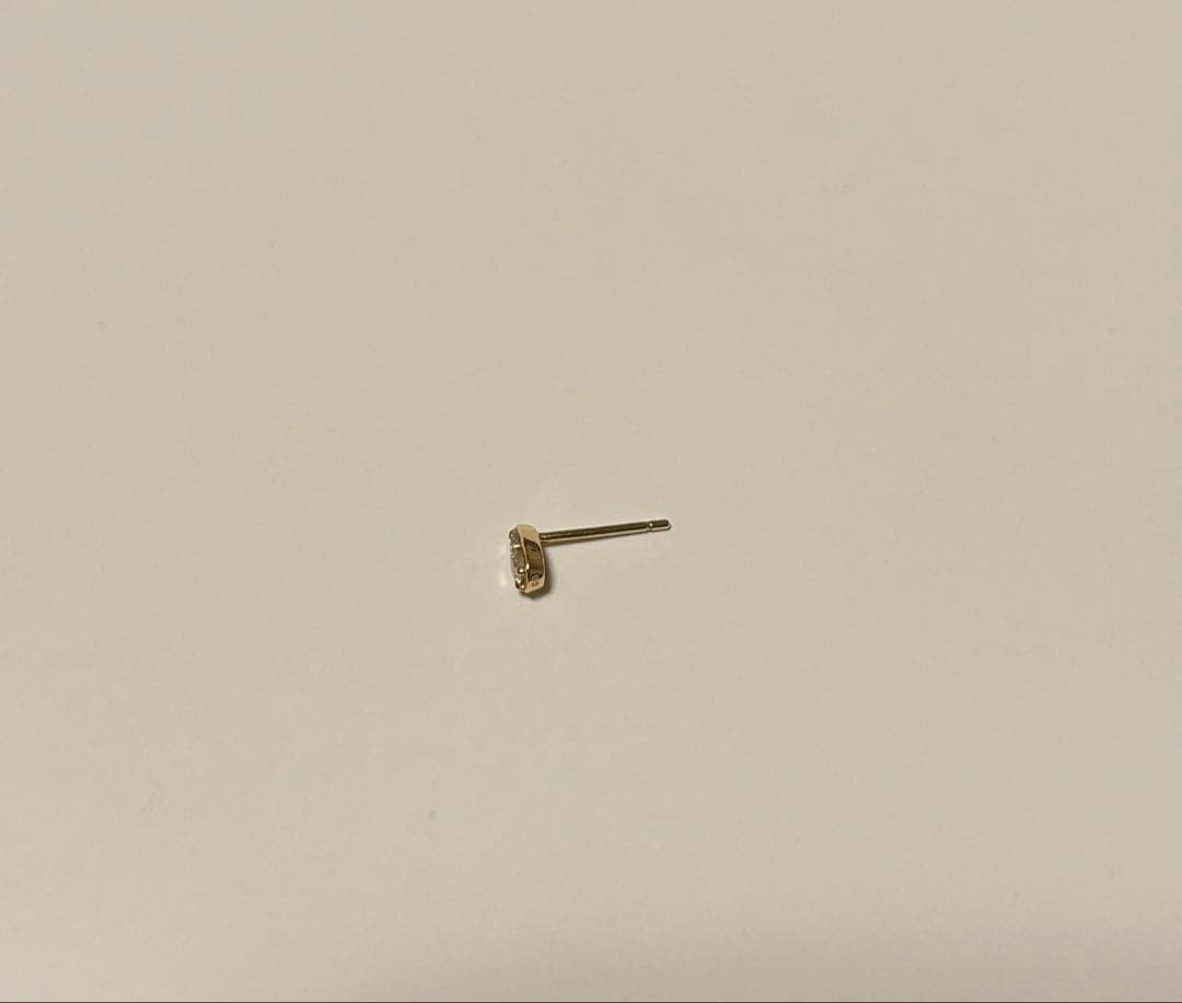 ジュエリーつつみ　Ｋ18金　天然ダイヤピアス