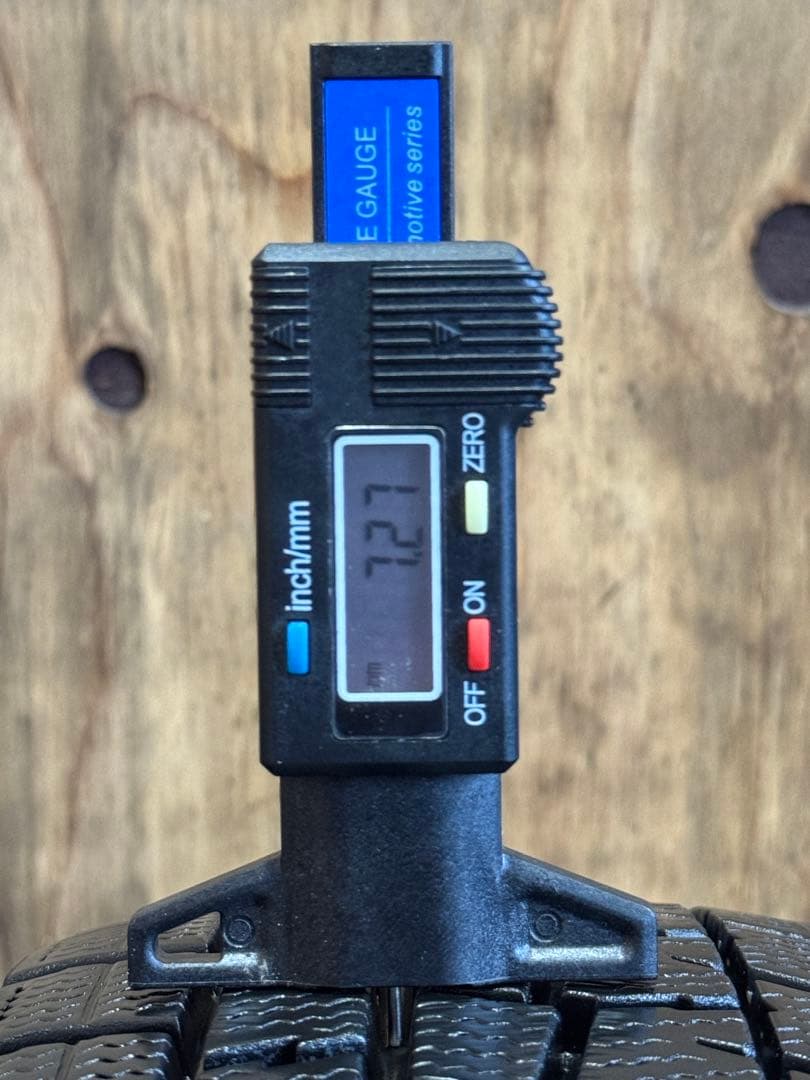 タイヤ・ホイール (262)155/65R14 DUNLOP WINTER MAXX 01