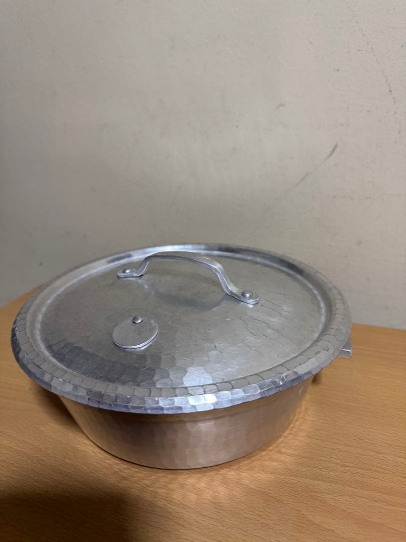 茂作製　アルミ製両手鍋 ハンマー仕上げ 蒸し器付き