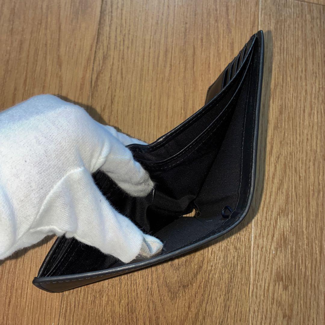 【未使用品】トミーヒルフィガー ロゴプレート 二つ折り財布 ブラック 箱付き