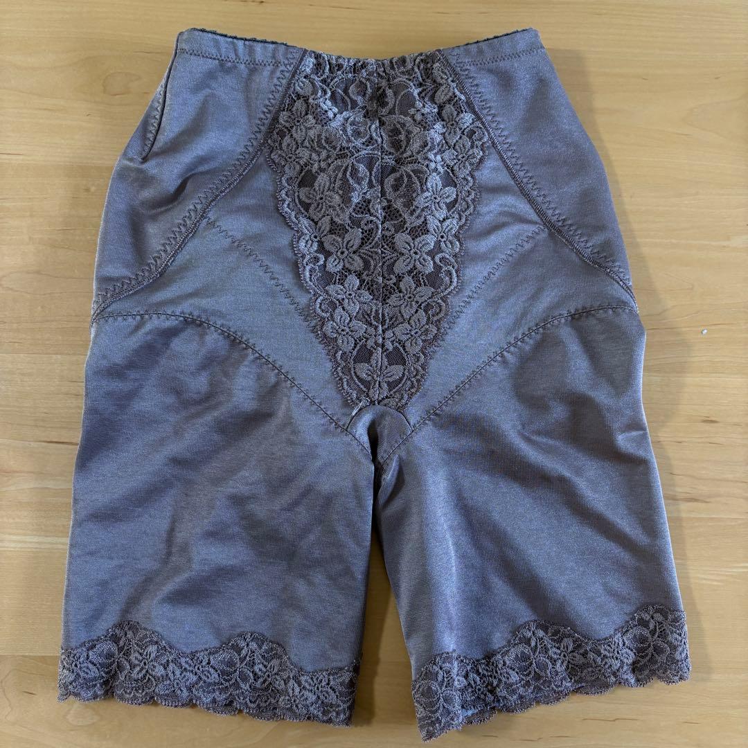 シャルレ　ボディスーツ　補正下着　ガードル　C70　ショコラ　セット売り