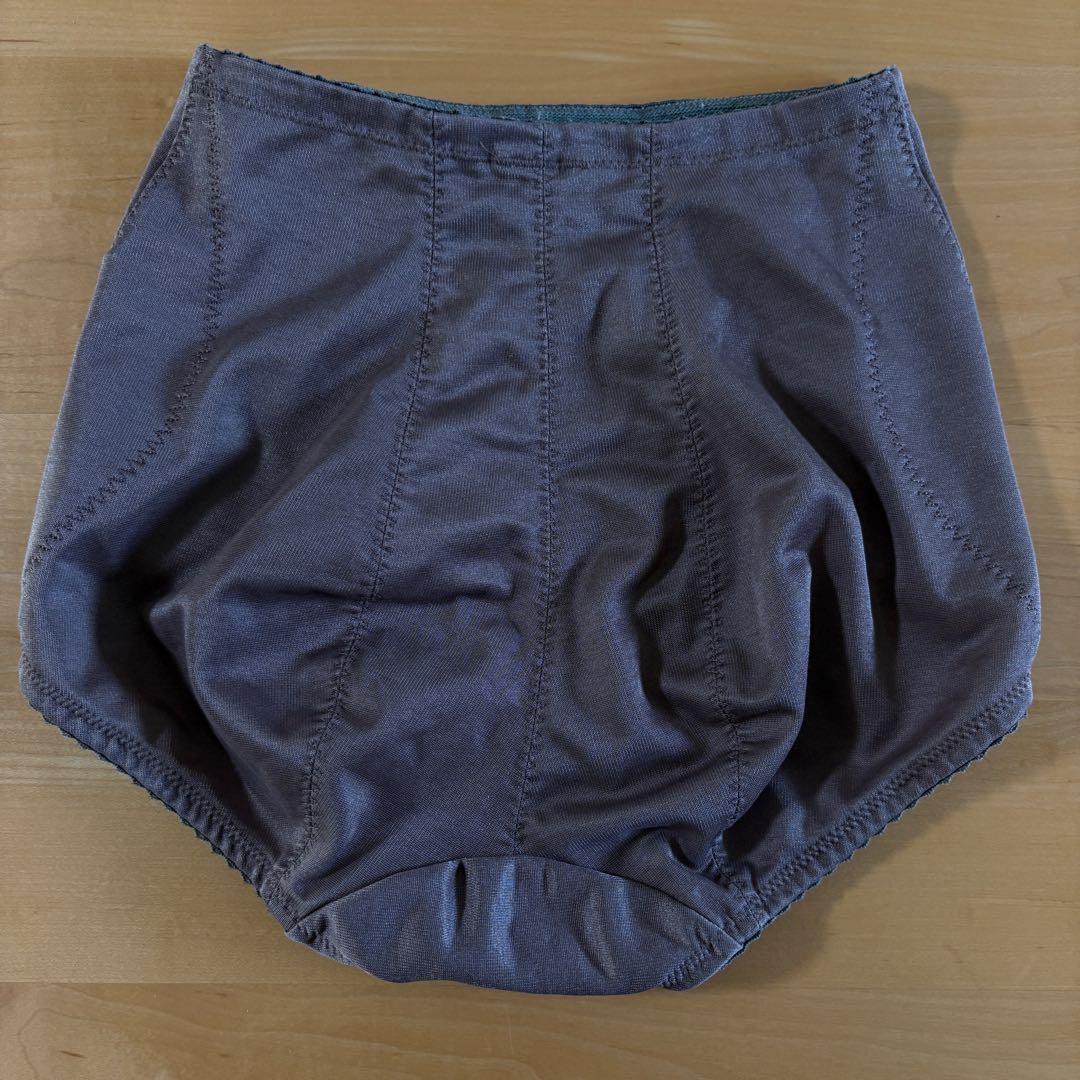 シャルレ　ボディスーツ　補正下着　ガードル　C70　ショコラ　セット売り