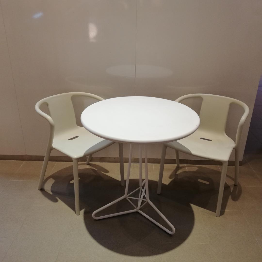 新春還元セール　美品♠Francfranc/フランフラン　ラウンド テーブル