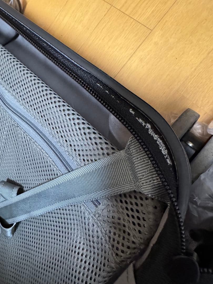 RIMOWA ブラック キャリーケース 中型