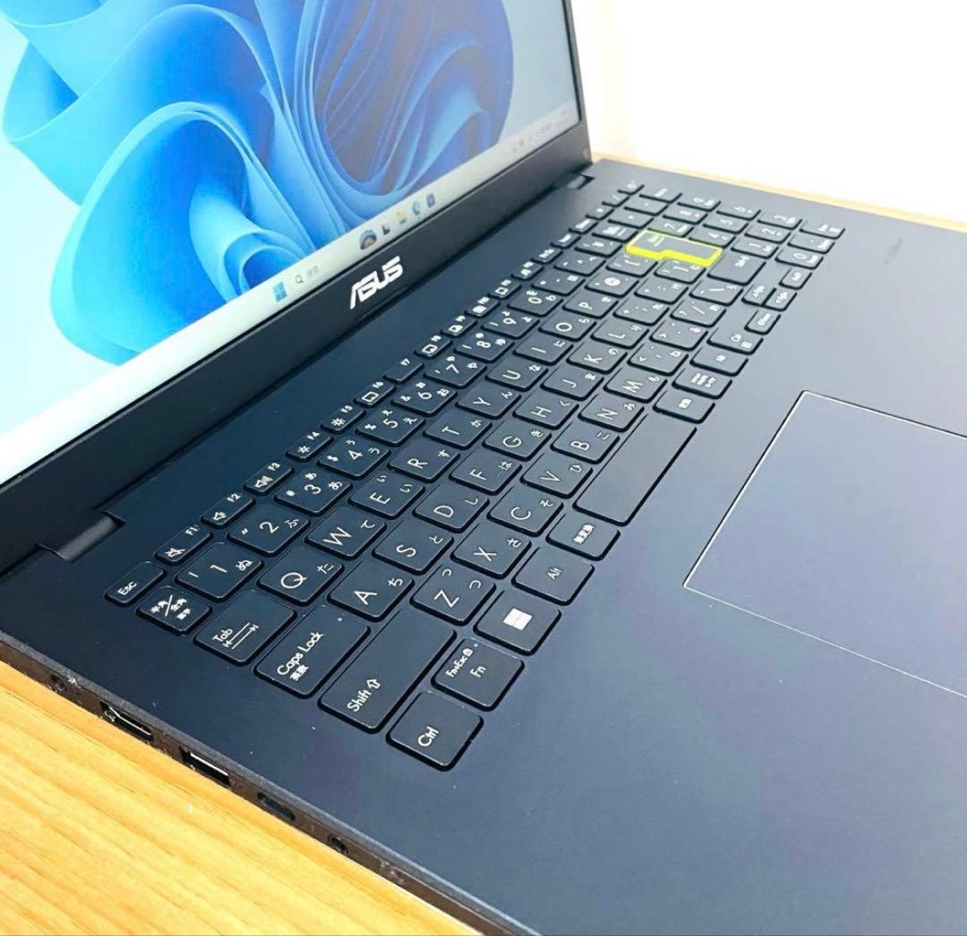 設定済み2022モデル薄型ASUSノートパソコンSSDwin11オフィスカメラ
