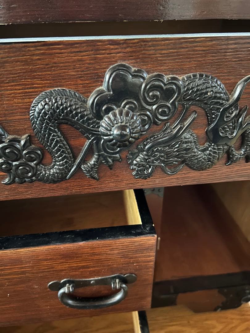 和ダンス　レトロ家具　隠し引き出し　車箪笥　龍