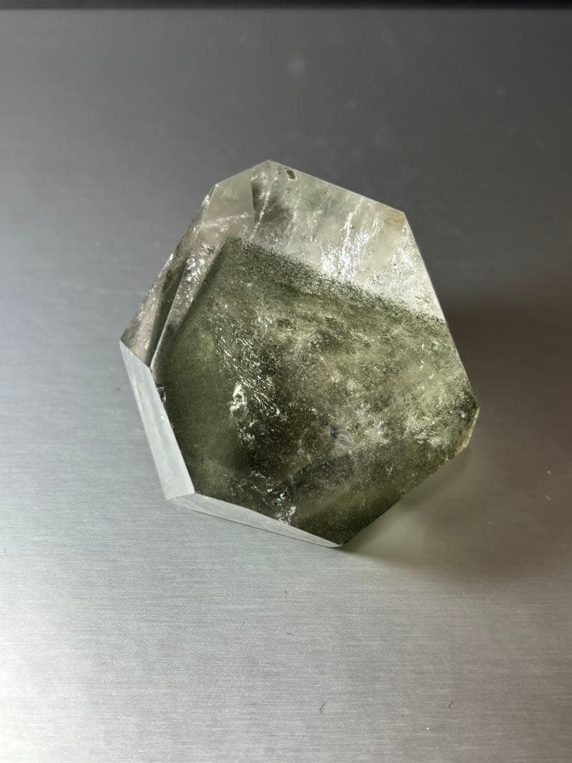 グリーンファントム　グリーンガーデン　フリーカット　151g 天然石