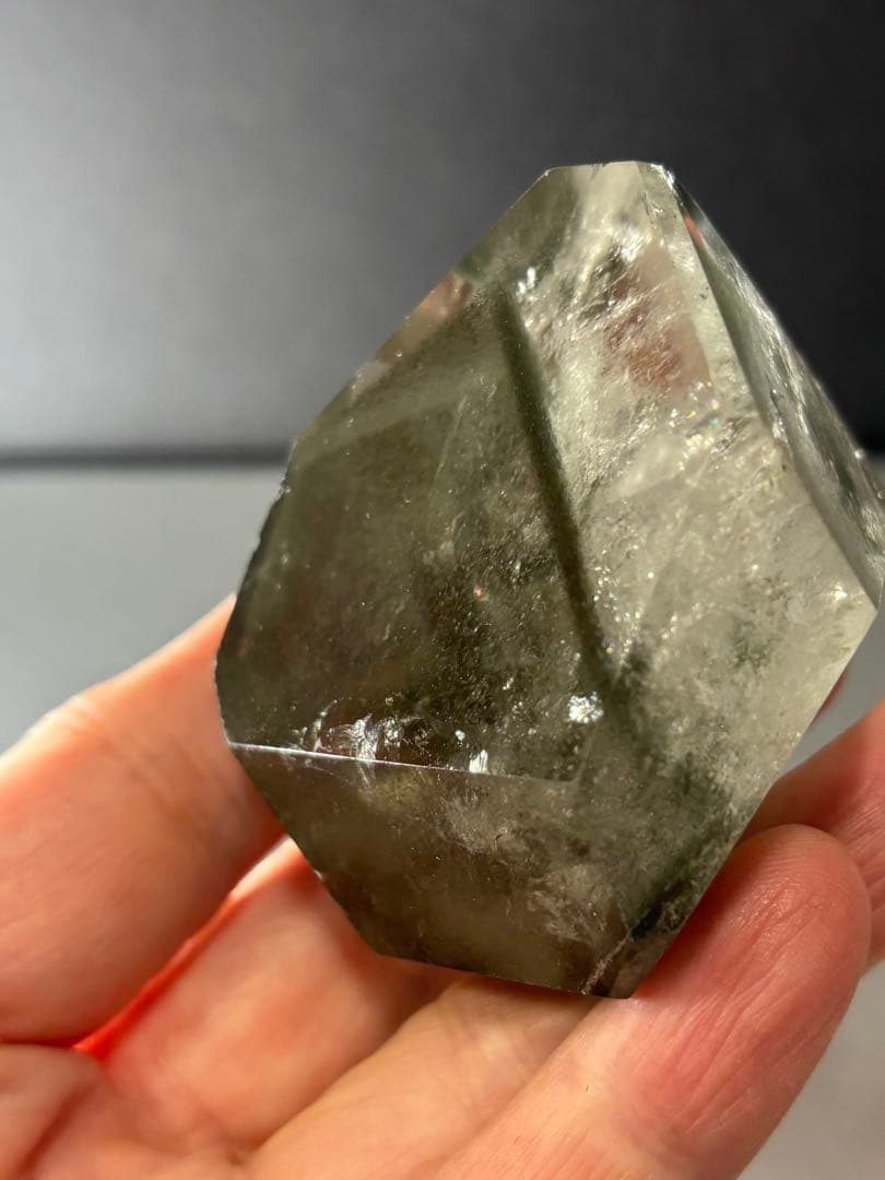 グリーンファントム　グリーンガーデン　フリーカット　151g 天然石