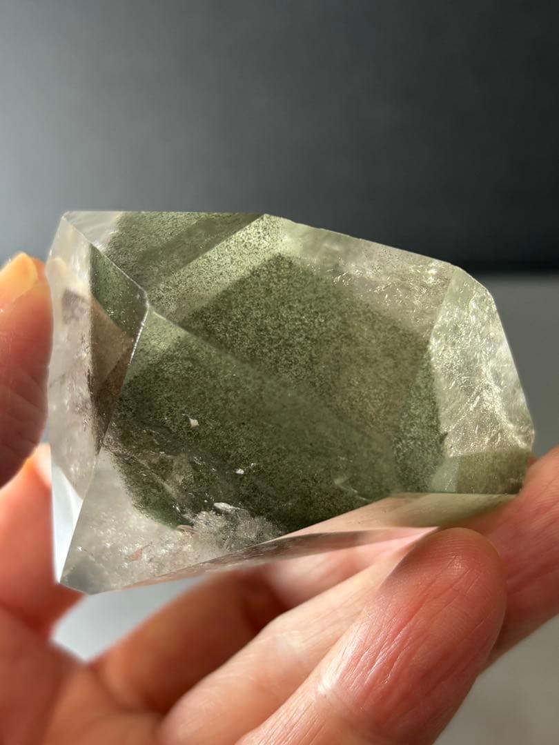 グリーンファントム　グリーンガーデン　フリーカット　151g 天然石