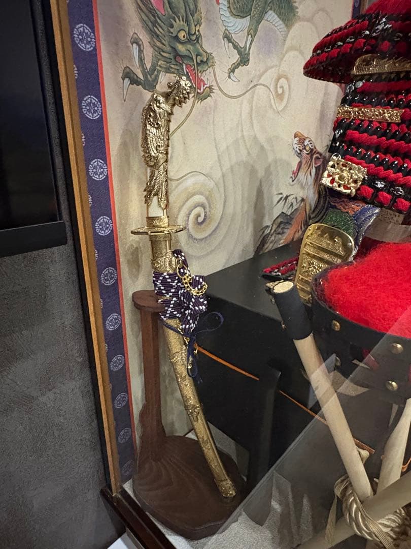 五月人形 武士の鎧飾り ケース付き