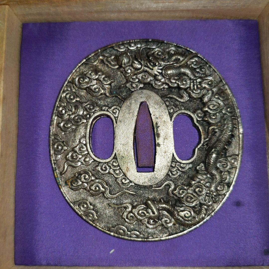 刀剣鐔　一対　木箱入り