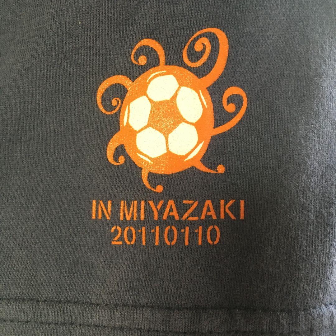 中田英寿さんのサインTシャツ