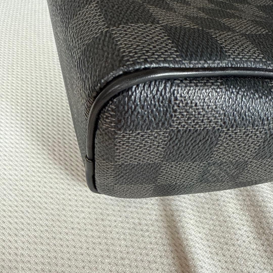 ルイヴィトン デイトンMM ショルダーバッグ ダミエグラフィット N41409