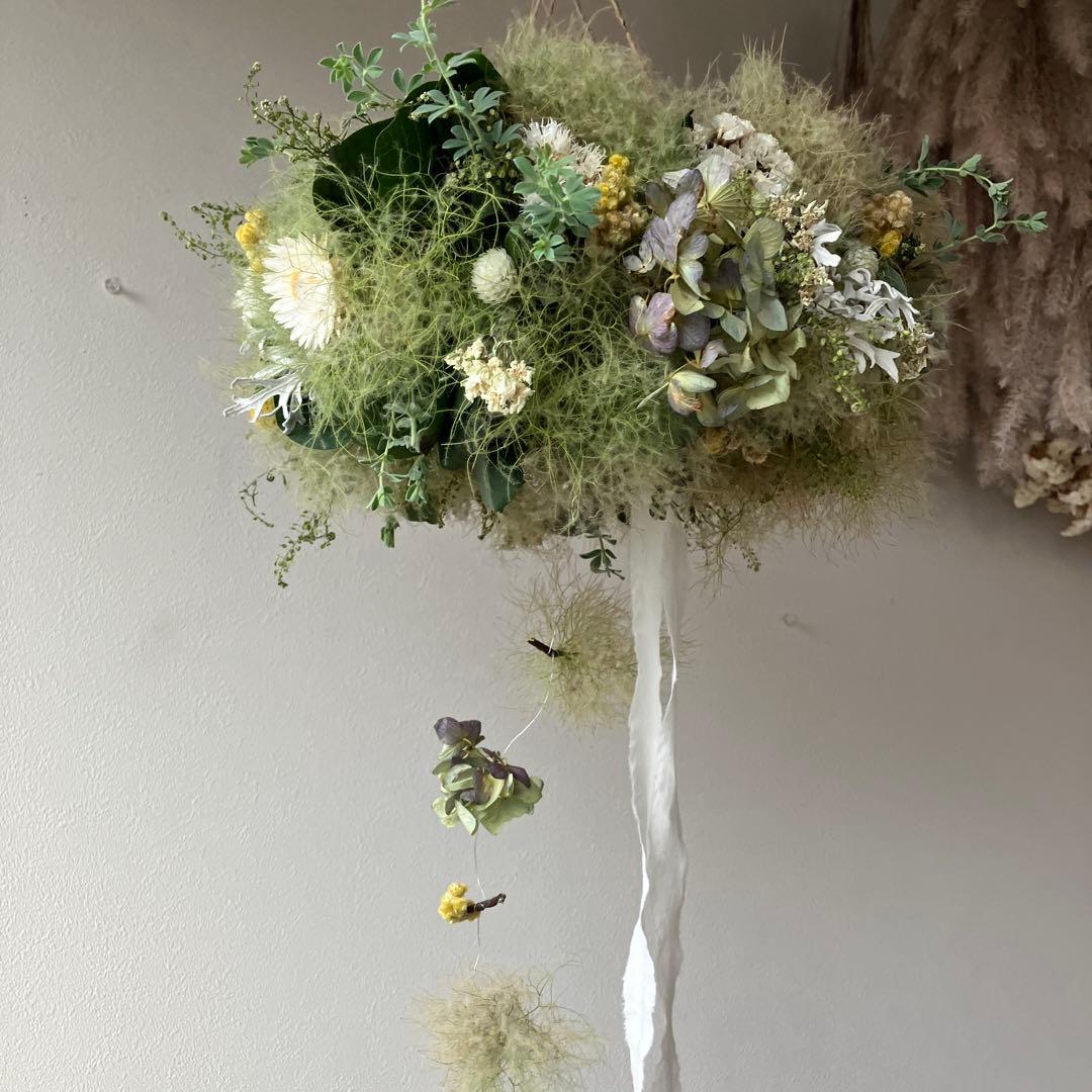 スモークツリー とイエローのフライングリースクラスペディア　貝細工　紫陽花