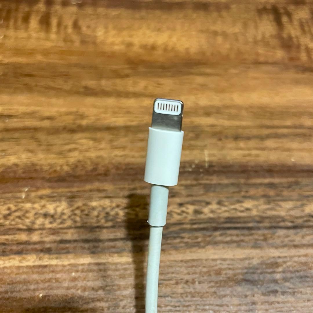 【美品】充電セット付き iPhone 8 ゴールド 64GB 本体 ケース付き