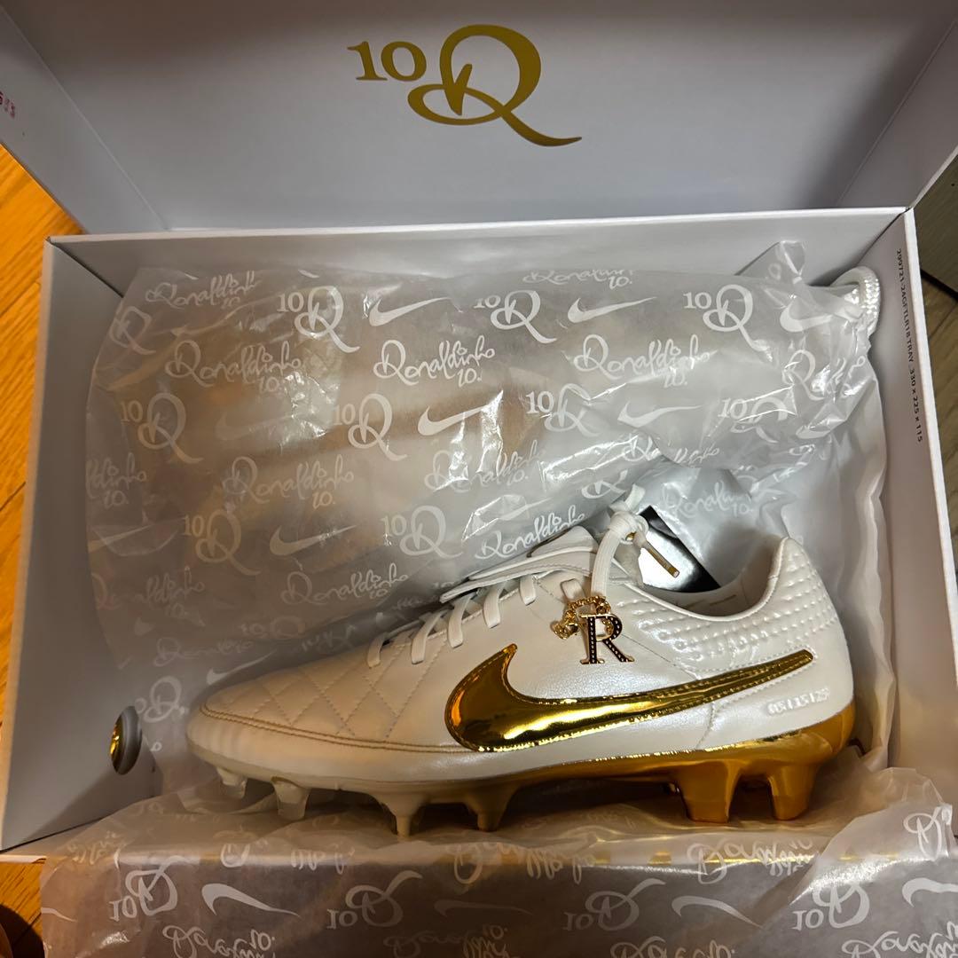 NIKE ナイキ ティエンポ レジェンド RGN FG SE ロナウジーニョ