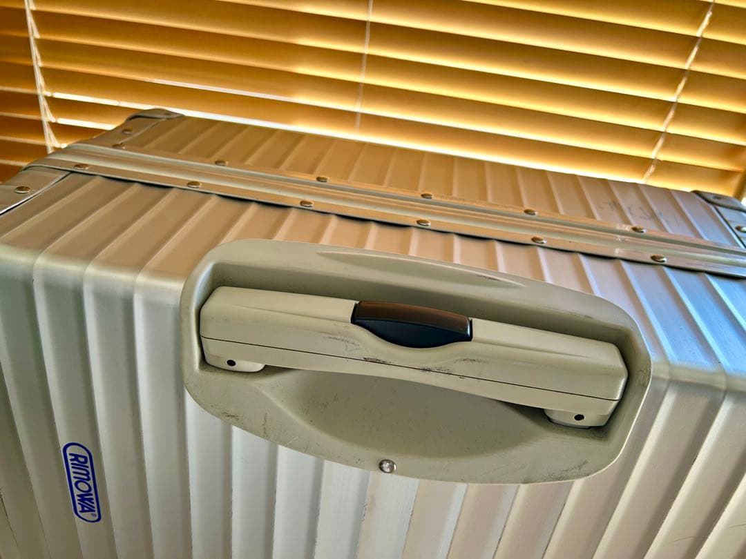 RIMOWA リモワ 大型 2輪 ヴィンテージ シルバー 旧モデル ドイツ購入