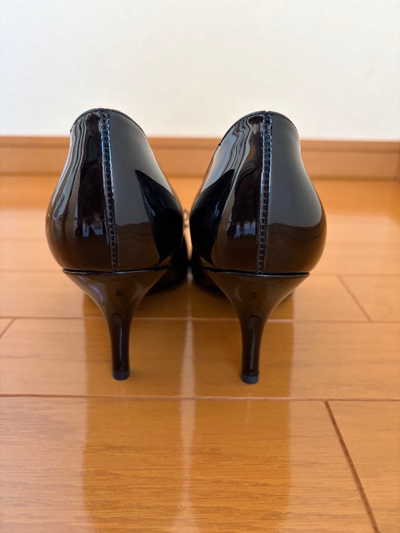 Ferragamo オープントゥパンプス　24cm