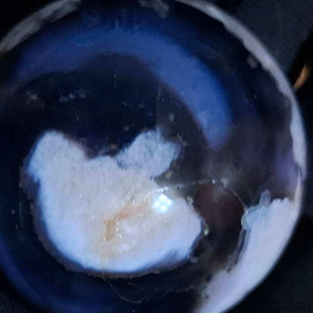 濃い青❣️ブルー桜瑪瑙　スフィア　花模様　台座付き　置物　インテリア