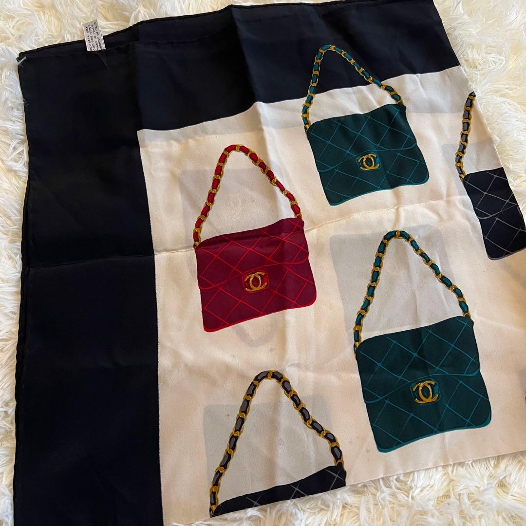 CHANEL シャネル バッグデザイン スカーフ　かばん柄