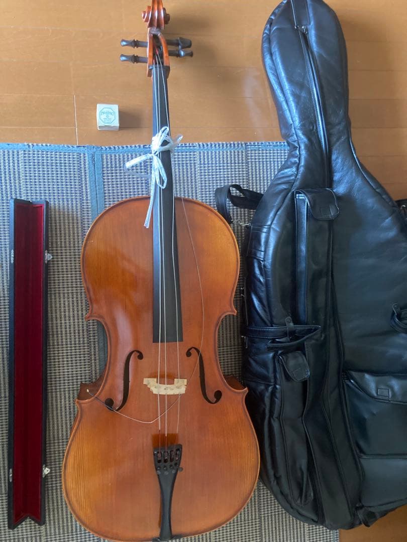 チェロ　ジャンク品　本体のみ(弓なし)ケースつき
