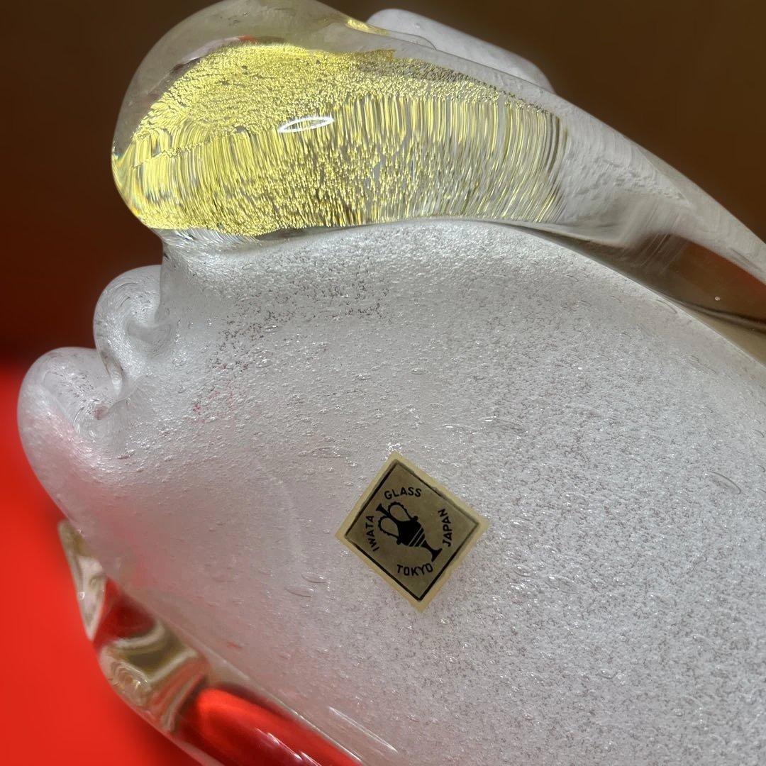 イワタガラス　フラワーベース　透明ガラス、白色、金色 吹きガラスの手法