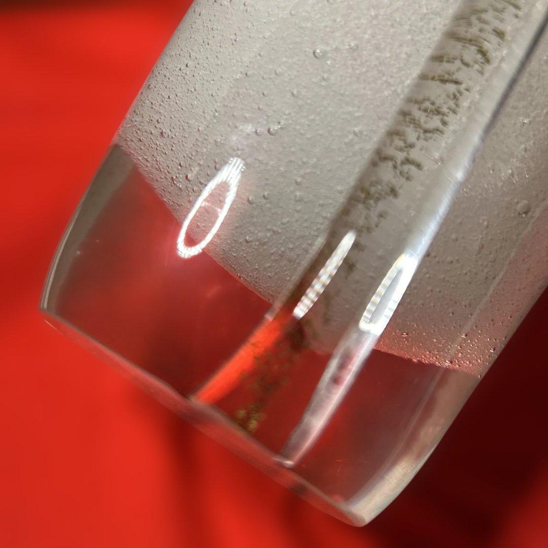 イワタガラス　フラワーベース　透明ガラス、白色、金色 吹きガラスの手法