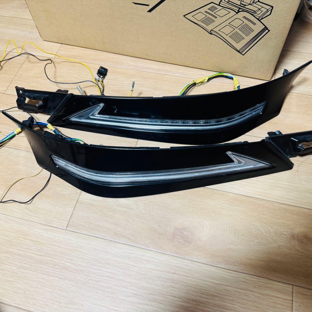 30ヴェルファイア　Lスタイル LEDヘッドライトガーニッシュ