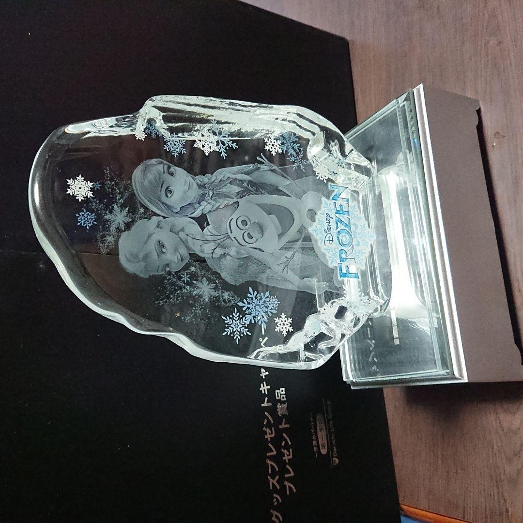 アナと雪の女王のクリスタル置物