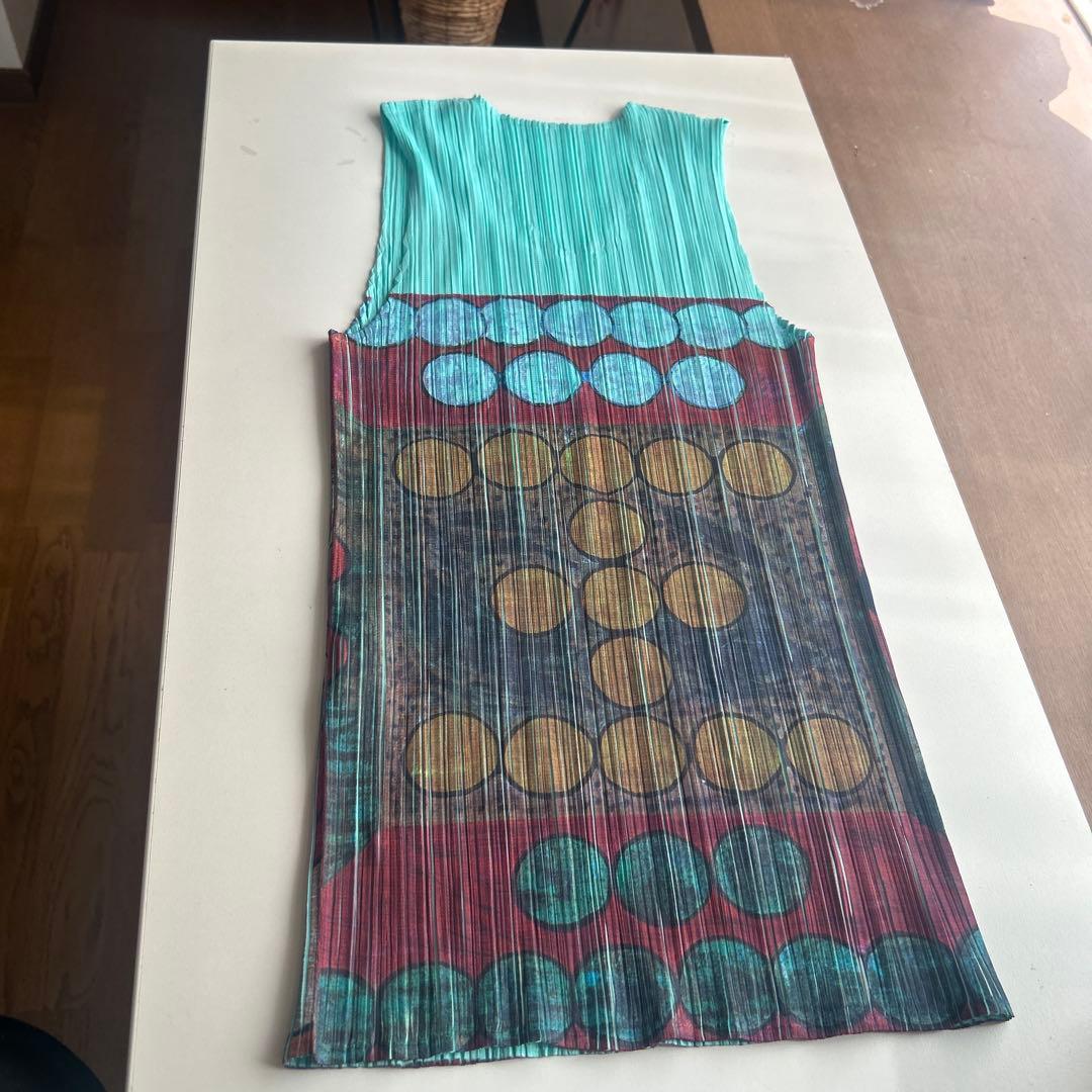 プリーツプリーズタンクトップ