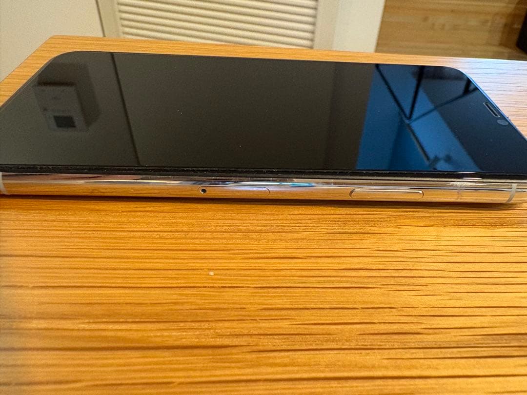 Apple iPhone 11 Pro シルバー 本体