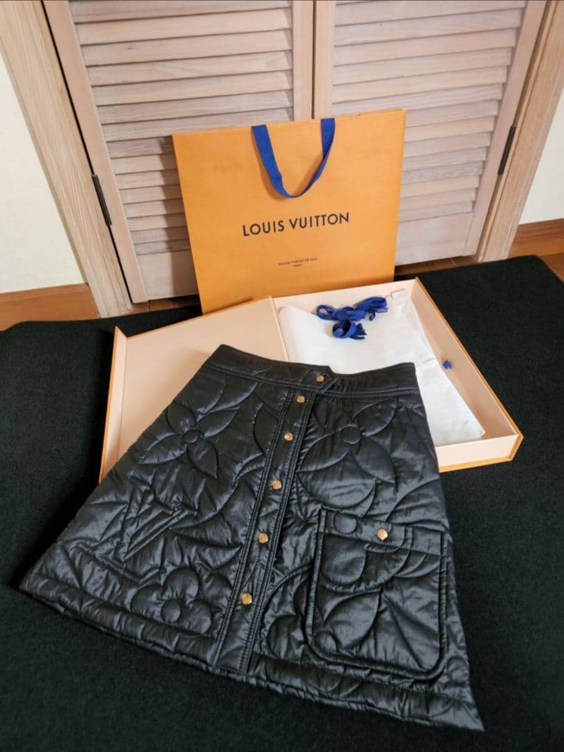 ルイヴィトン　モノグラム　フラワー　キルティングスカート美品♪