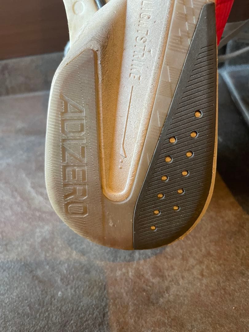 アディゼロ　ボストン13