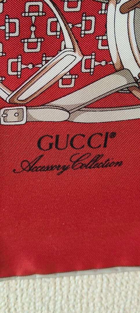 GUCCI ラグジュアリーコレクション シルクスカーフ