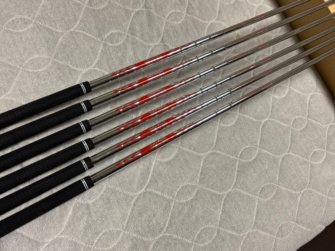 スリクソン ZXi7 モーダス120S 5-9 P ６本　保証書あり