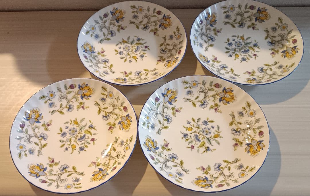 ミントンハドンホールブルー花柄ボウル4枚セット