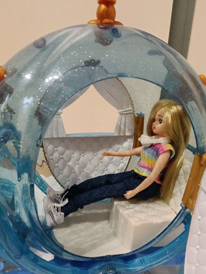 ボブちゃん　シンデレラ 馬車 ディズニープリンセス　リカちゃん　 置物