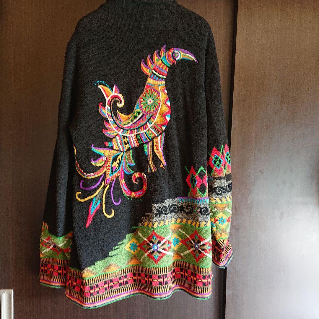 フィッチェウォーモヨシユキコニシニットコート刺繍がゴージャス 値下げ不可