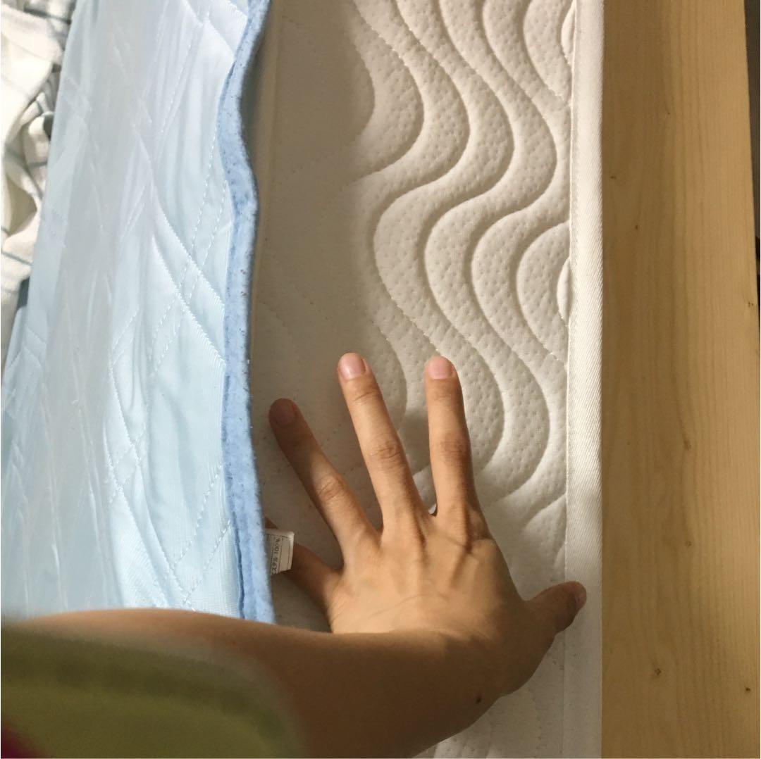 ベットフレームとマットレス