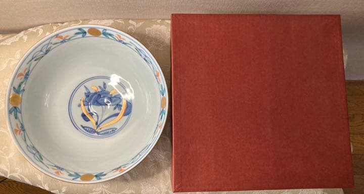 陶器　大鉢　金彩あり　窯印あり　瑞