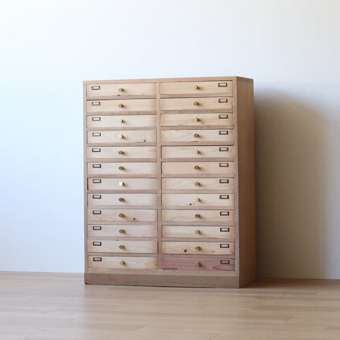 アンティーク 引出し24杯 チェスト 木製 古家具 整理箱 真鍮金具 ネーム入れ