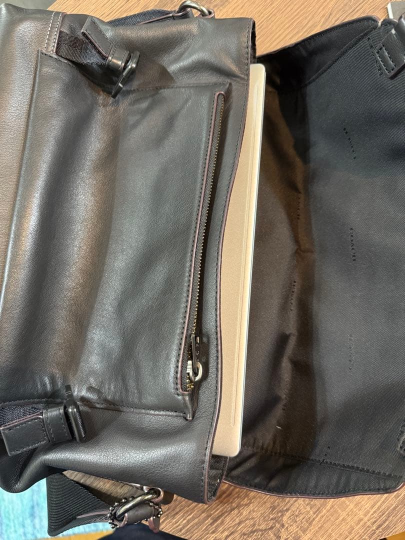 COACH リビングトン　ショルダーバッグ　バイクバッグ