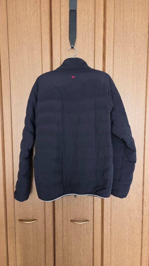 and per se ブラック ジップアップジャケット