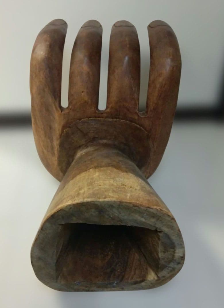 エコメルカリ便限定　仏陀　手チェア 木製椅子 天然木 手彫り バリ　値下げ