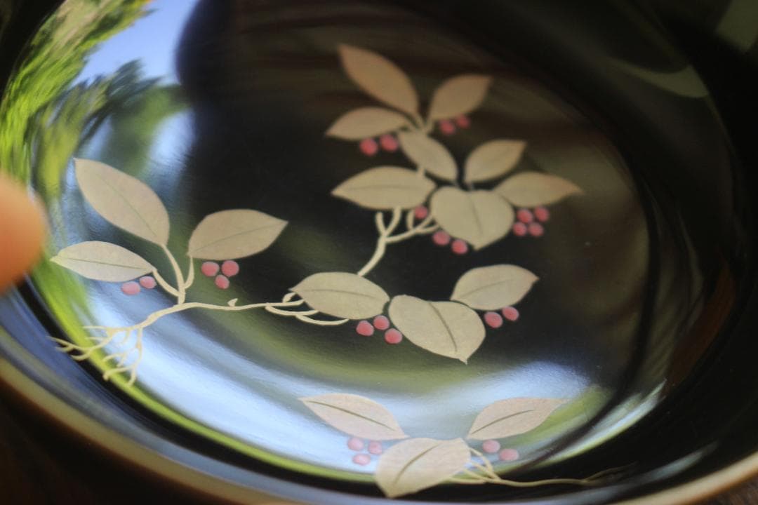 ばら売り可！時代金縁黒漆に優美な草花蒔絵の映える小皿7点（検輪島塗蒔絵皿菓子皿