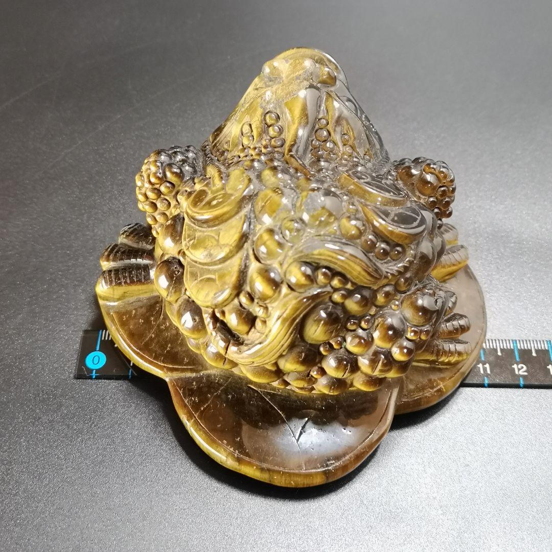 A37.三本足の蛙（金蟾）　三脚蛙　虎目石　タイガーアイ　珍品　天然石