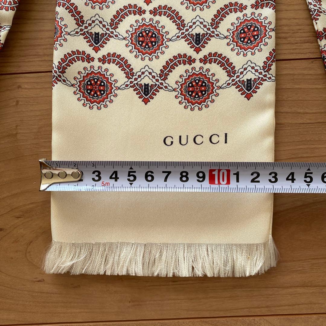 GUCCI 花柄 シルクスカーフ フリンジ付き