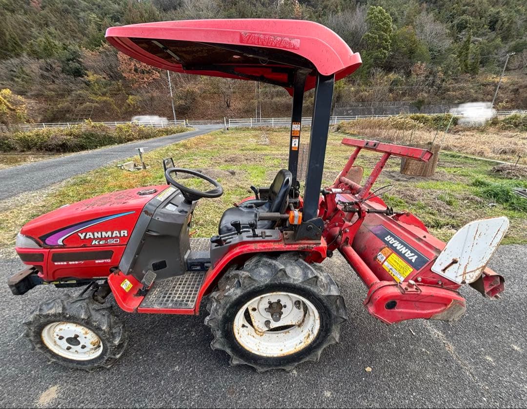 ヤンマートラクターKe-50　4WD 631時間15馬力　自動水平　キャノピー