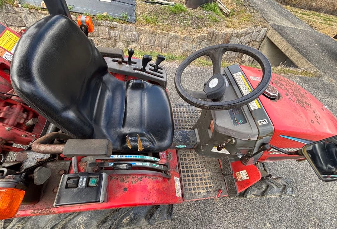 ヤンマートラクターKe-50　4WD 631時間15馬力　自動水平　キャノピー