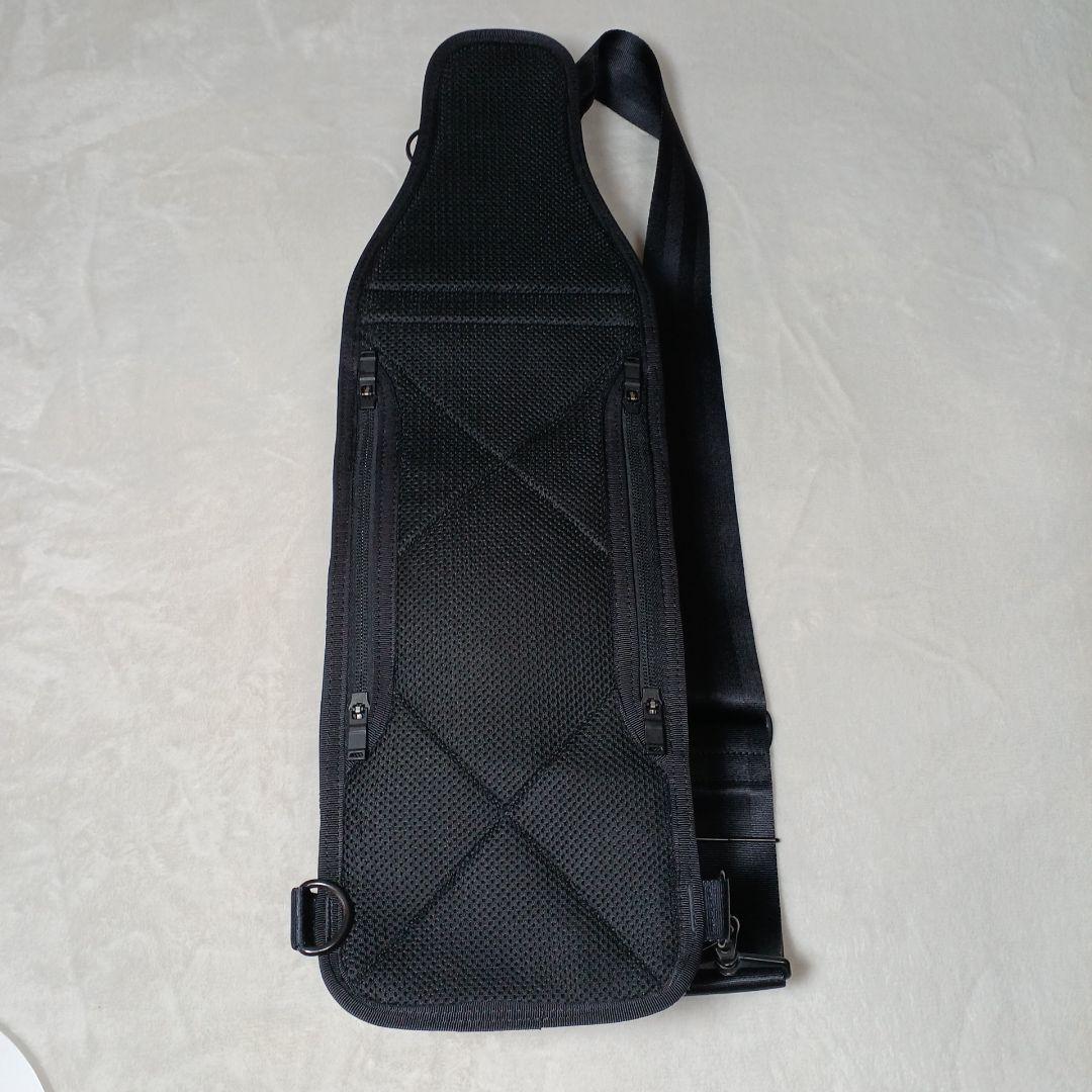 美品級 PORTER ポーター　HEAT ヒートボディ、スリングバッグ 　黒